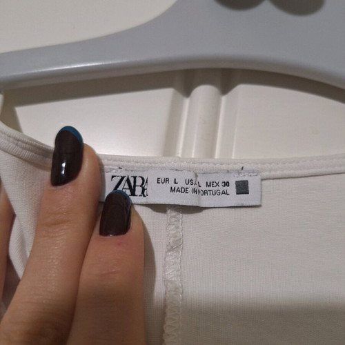 Zara crop top white elastic like new, size L