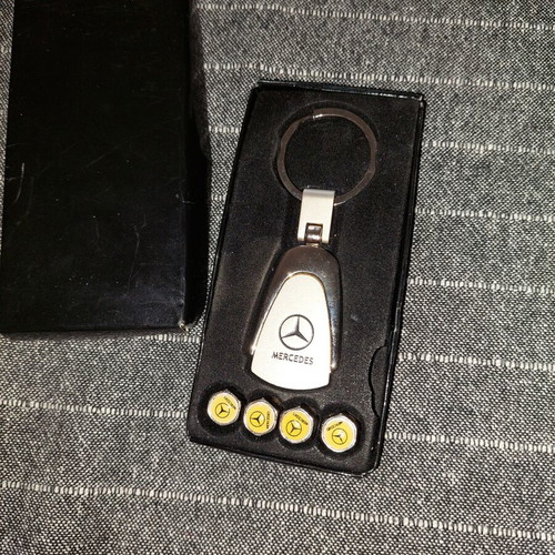 Mercedes-Benz keychain used with 4 tire valve caps silver