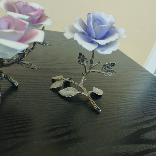 Porcelain decorative roses used, set of 2 pieces