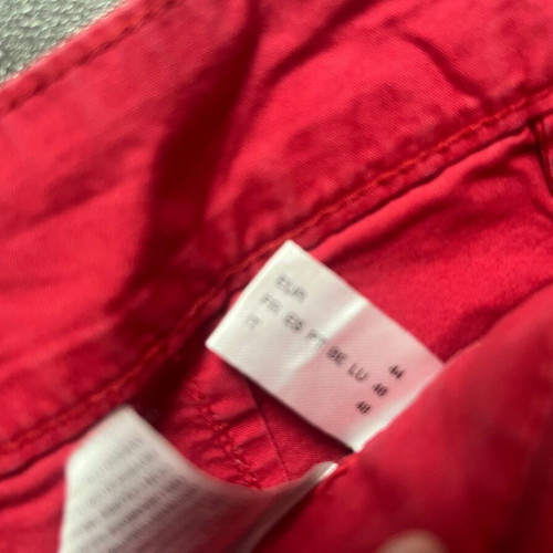 The Sort women's chino shorts XL used, red
