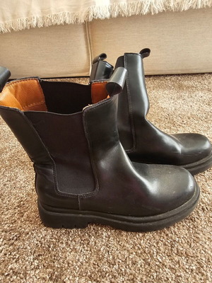 Alta Moda black ankle boots like new, size 38