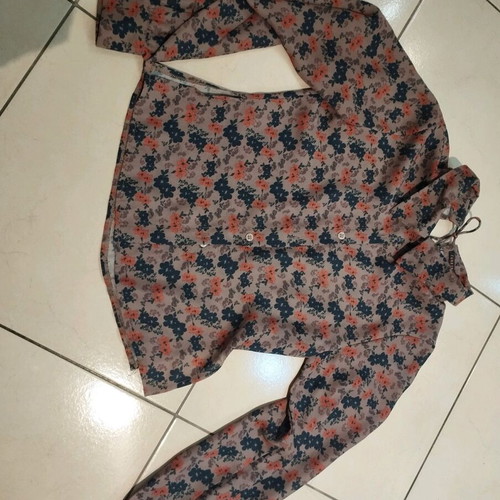 Floral shirt Funky Buddha size small like new