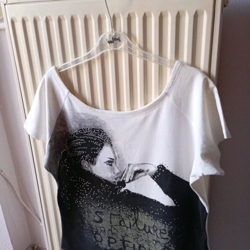 Blouse with open shoulders black and white with rhinestones like new, size L