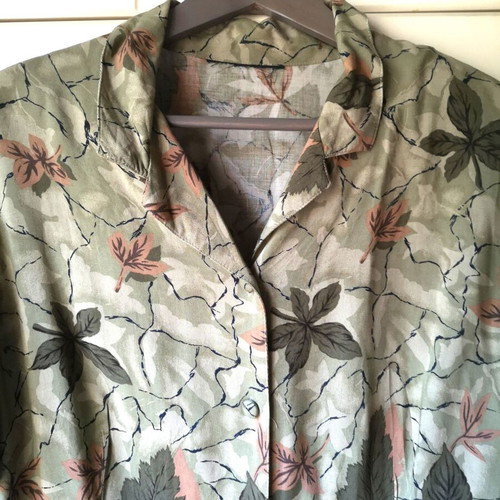 Vintage summer shirt with shoulder pads like new, multicolor green