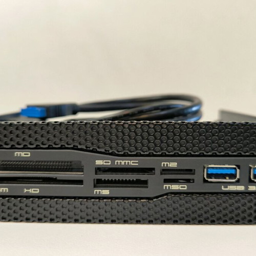 NZXT Aperture M internal card reader and USB 3.0 hub like new