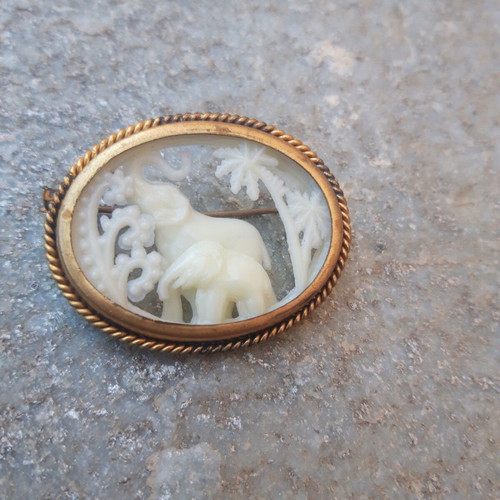 Vintage pin used, gold color, pierced design