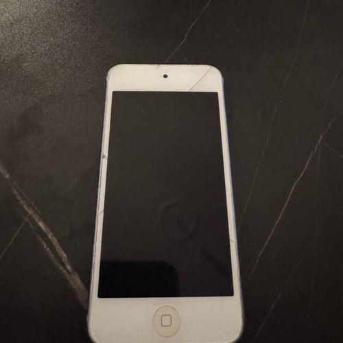 Iphone used with cracked screen, functional