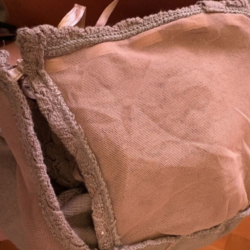 Benetton knitted top with lace details, like new, beige, size M