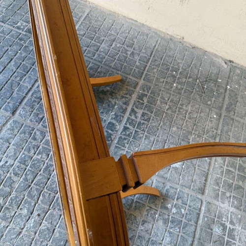 Wooden coffee table used in classic style with sturdy construction