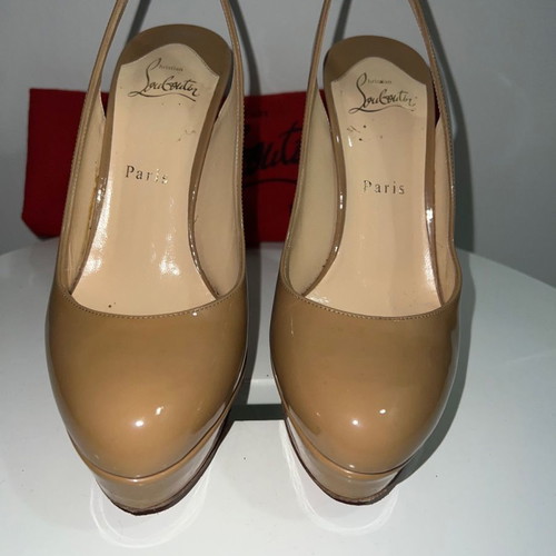 Παπούτσια Christian Louboutin Bianca sling back μεταχειρισμένα, μπεζ, 38,5