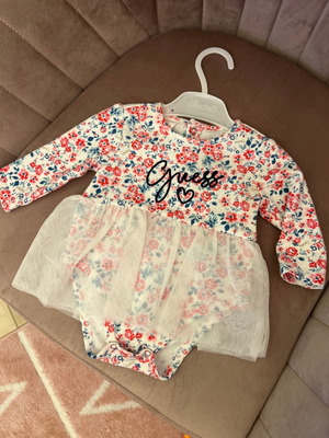 Φόρεμα μωρού Guess 0-3 μηνών καινούργιο