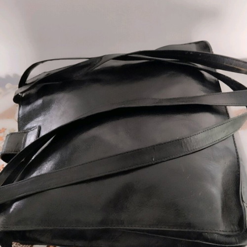 Leather vintage shoulder bag like new, black