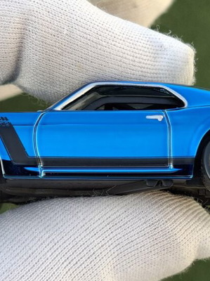 Hot Wheels 2017 RLC '70 Mustang Boss 302 Blue like new, spectraflame blue