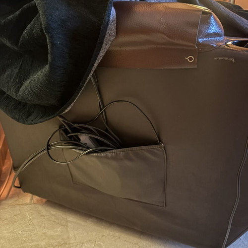 Electric ergonomic armchair used with cover
