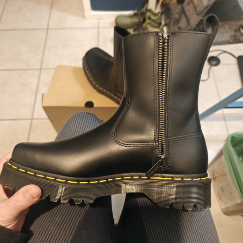 Dr. Martens Ammayah Lo black boots size 41 new unisex