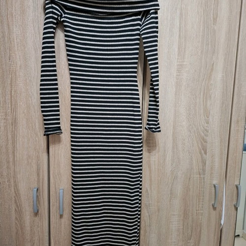 Bershka fitted dress like new, size S