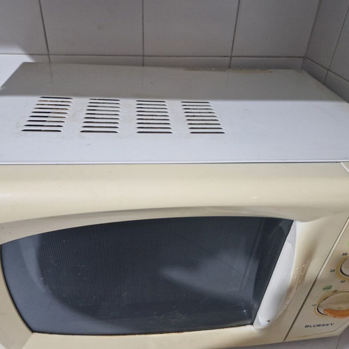 Bluesky microwave oven used, not heating