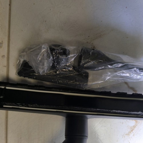 Izzy CleanPro IZ-4101 vacuum cleaner like new, 800W, HEPA13 filter