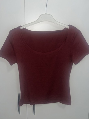 Shein Burgundy T-shirt Size S New