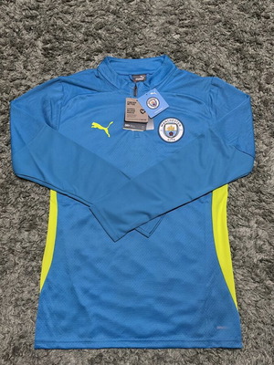 Manchester City Quarter Zip new, size Small