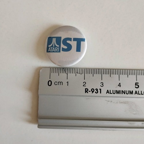 Atari ST pin new 25mm