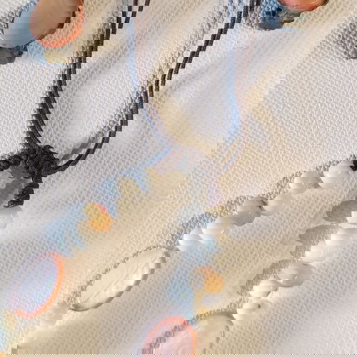 Κολιέ σαν καινούργιο με ροζ χάντρες από σεντέφι και γυάλινες