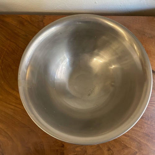 Inox fruit bowl like new with leather base lining