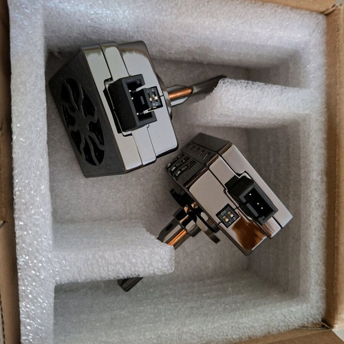 LED Headlight Bulbs D1S/D1R new, high quality set of 2