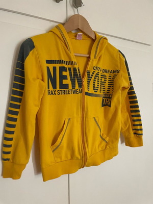 Trax jacket like new, yellow, size 8 years