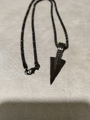 Men's Black Arrow Pendant made of stainless steel new