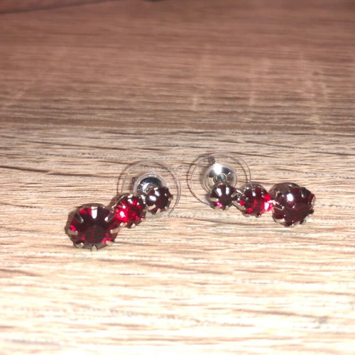 Fancy earrings new, red and silver