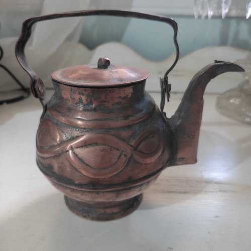 Vintage copper teapot 1950, like new with embossed design