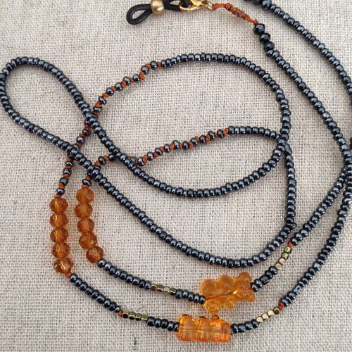 Haribo Glasses Chain with Semi-Precious Beads like new, 94cm