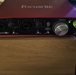 Focusrite Scarlett 2i2 2nd Generation Audio Interface like new