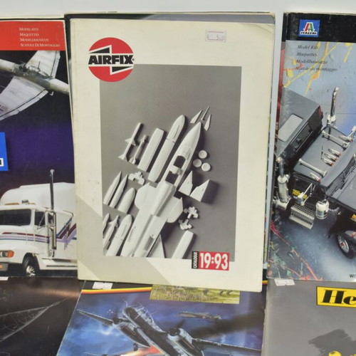 Modeling catalogs used, pack with Revell, Italieri, Heller, Airfix, Matchbox, Humbrol