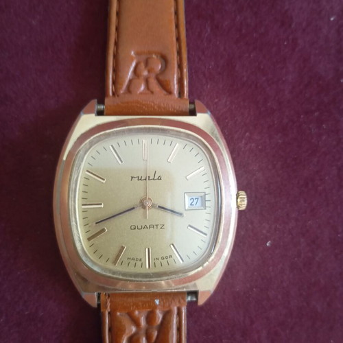 Vintage Ruhla Quartz Watch from GDR like new with gold frame