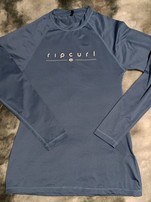 Rip Curl UV Protection Shirt like new, size XS, blue