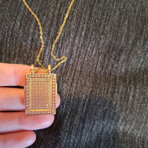 Necklace stainless steel new, blue and gold, embossed design