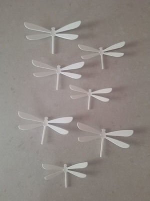 Umbra Wallflutter Wall Decor Set of 20 Dragonflies like new