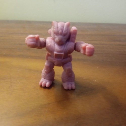 Teratomachos Cat figure purple with discoloration, new