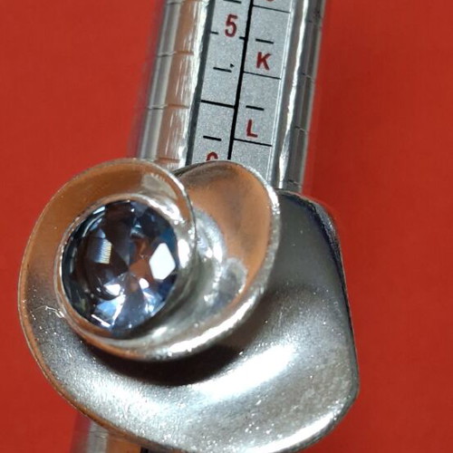 Silver ring with 925 stamp, like new, adjustable