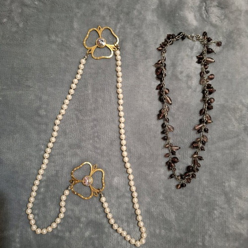 Variety of necklaces like new, pack of 10 pieces