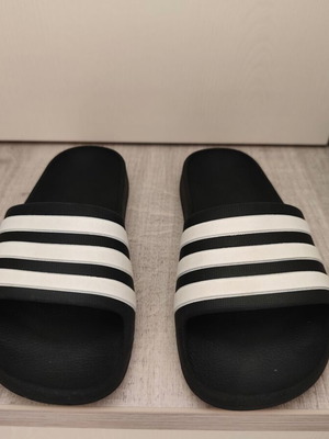 Adidas slides size 35 like new, black and white