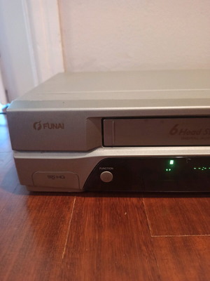 Funai 17A-600 VHS Video Player μεταχειρισμένο, με βλάβη για επισκευή ή ανταλλακτικά