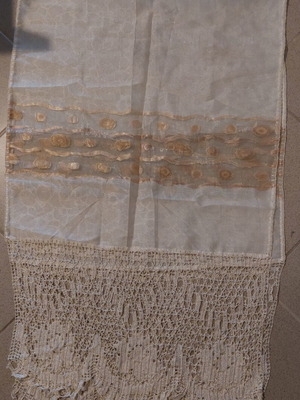 Silk Table Runner Soufli new with decorative gold stripes and lace