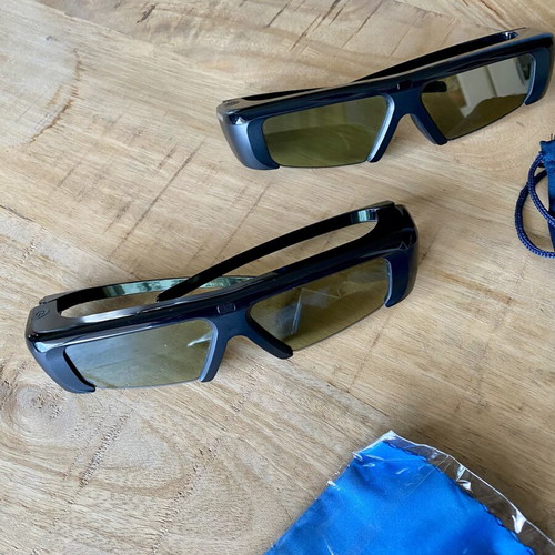 Samsung 3D Active Glasses set of 2 new, unused
