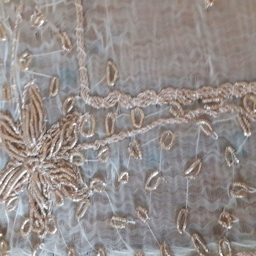 Table runner 1.20x60 handmade embroidered with gold thread silk like new