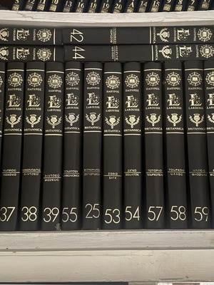 Papyrus Larousse Britannica encyclopedia complete set volumes 1-61