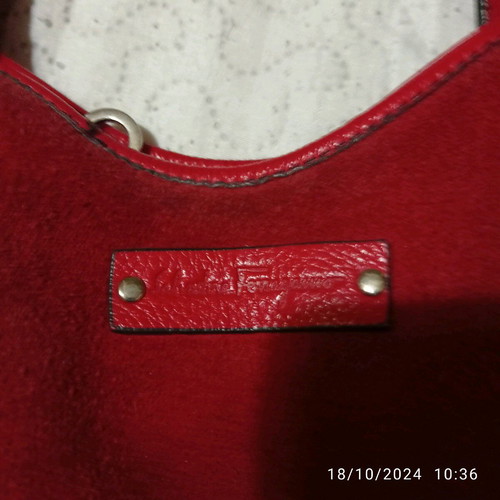 Salvatore Ferragamo red shoulder bag like new vintage authentic Italian
