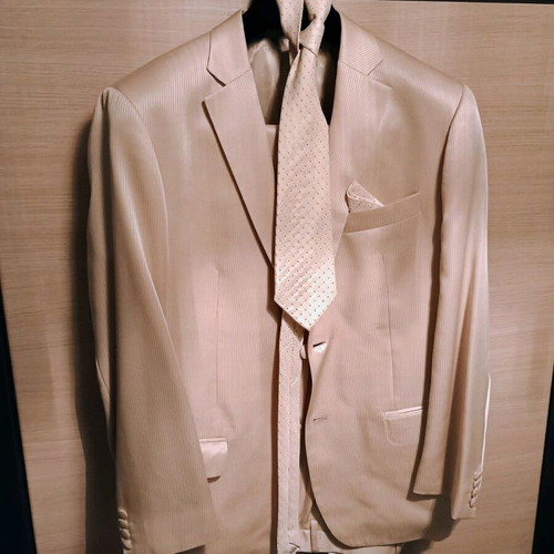 Aslanis Home suit set size 54 gold like new